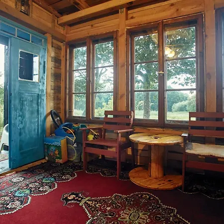 Debinowka بيت للعطل *